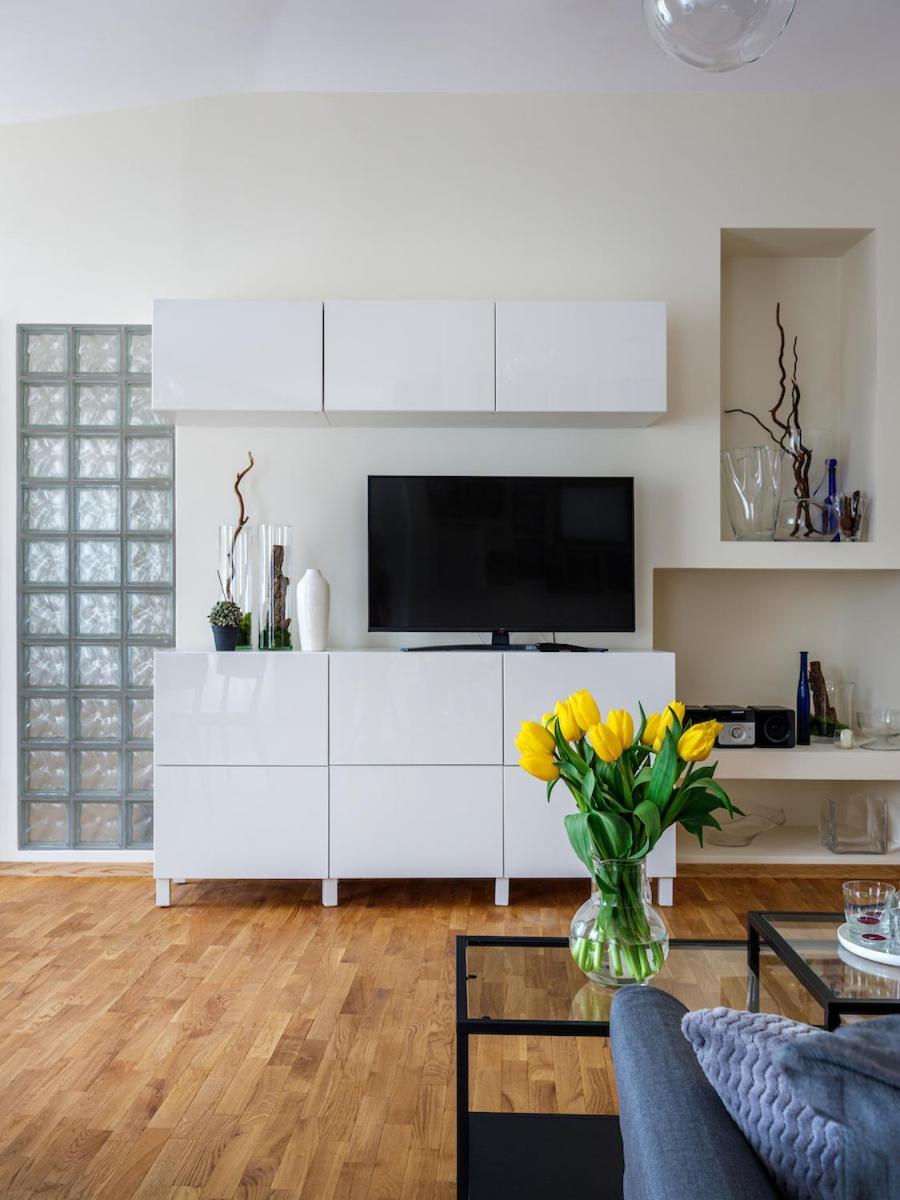 Tyzenhauz Apartment *